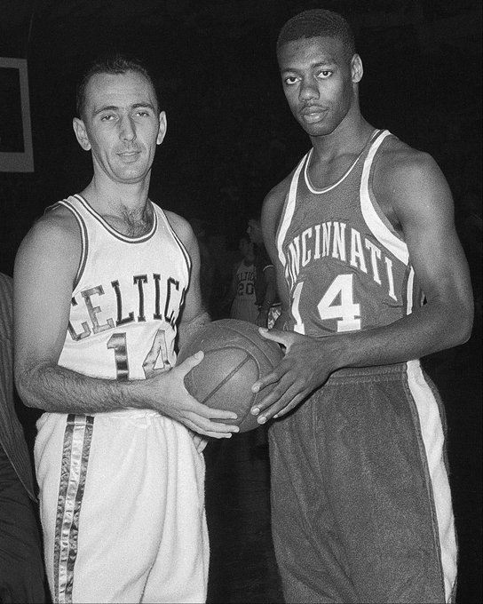 于是加大金 于是加大金